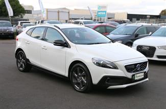 2013 Volvo V40 - Thumbnail