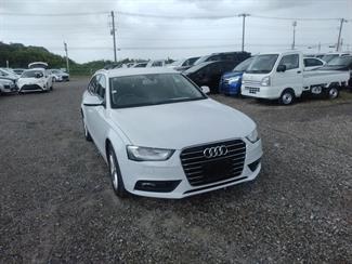2016 Audi A4 - Thumbnail