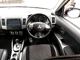 2012 Mitsubishi Outlander - Thumbnail