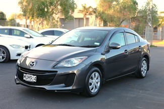 2012 Mazda Axela - Thumbnail