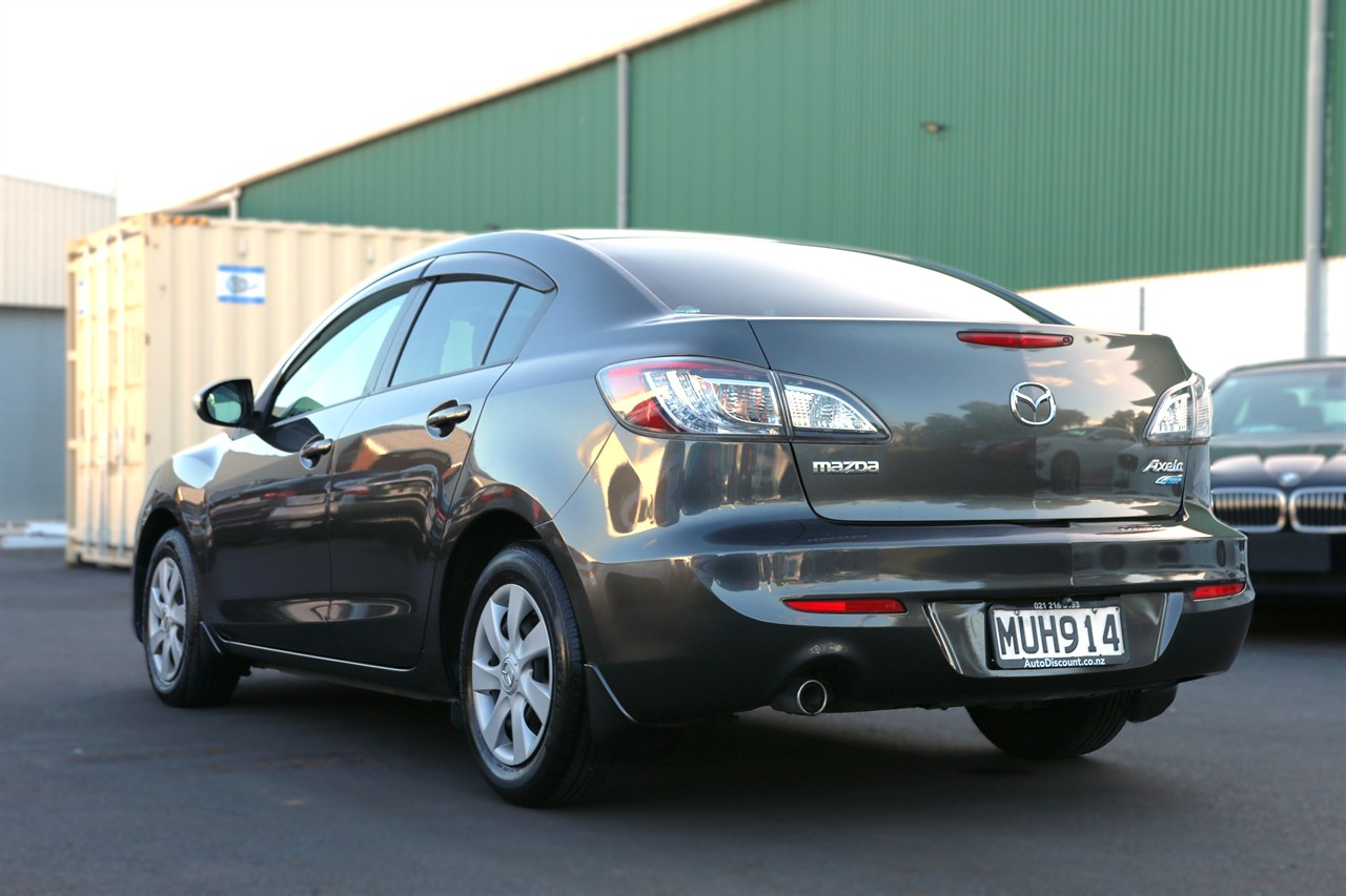2012 Mazda Axela