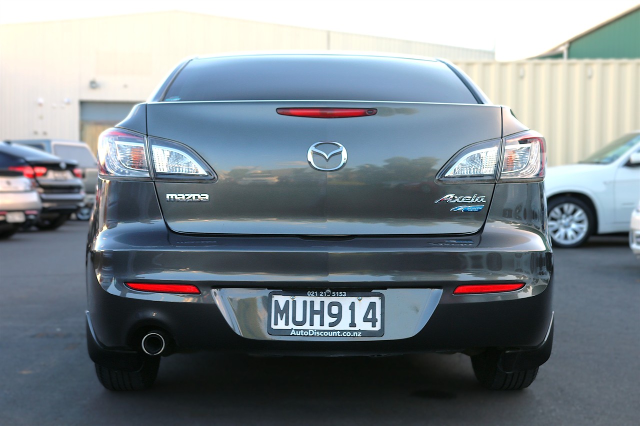 2012 Mazda Axela