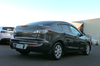 2012 Mazda Axela - Thumbnail
