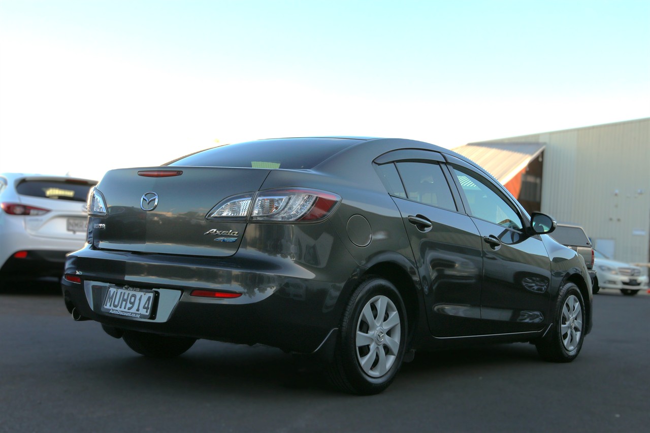 2012 Mazda Axela