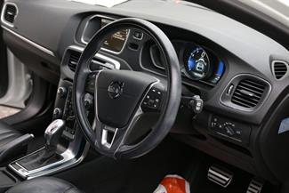 2013 Volvo V40 - Thumbnail
