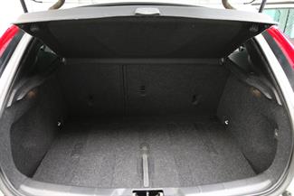 2013 Volvo V40 - Thumbnail