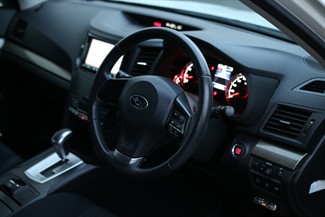 2013 Subaru Legacy - Thumbnail