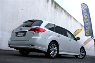 2013 Subaru Legacy - Thumbnail