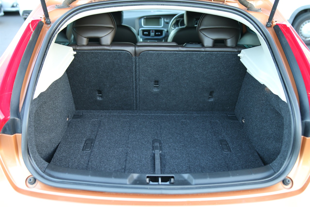2014 Volvo V40