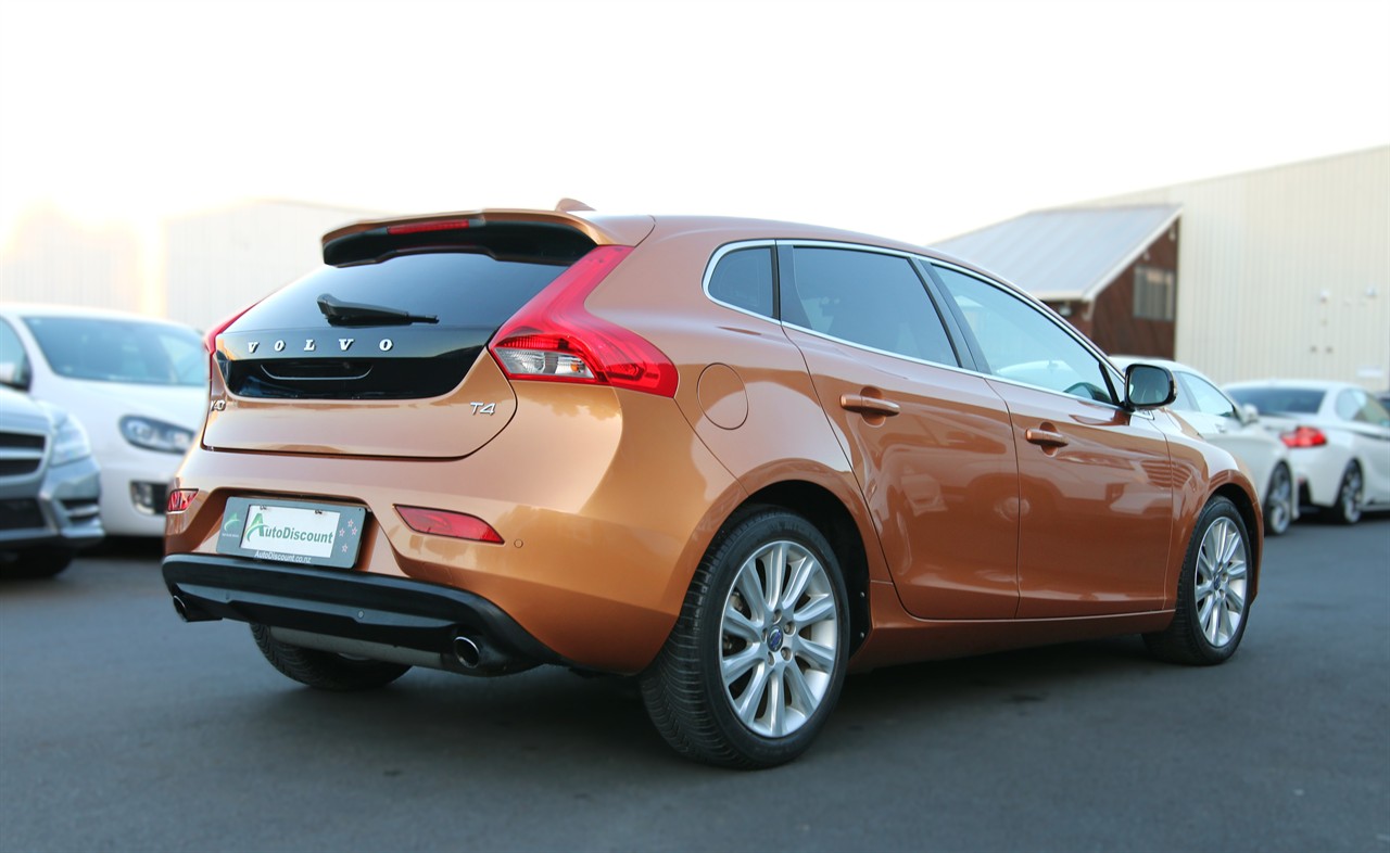 2014 Volvo V40