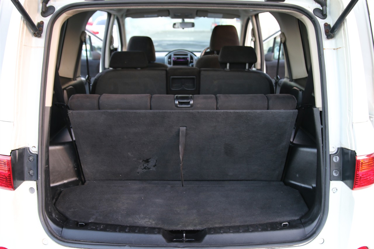 2010 Nissan Lafesta