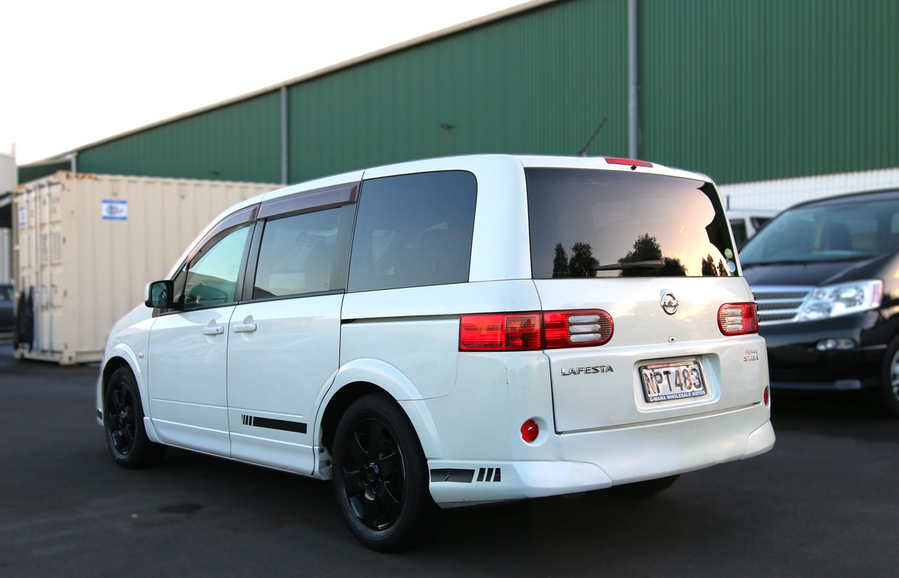2010 Nissan Lafesta