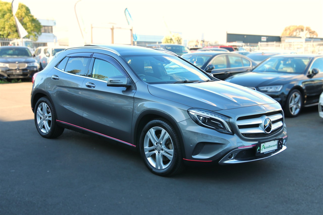 2015 Mercedes-Benz GLA250