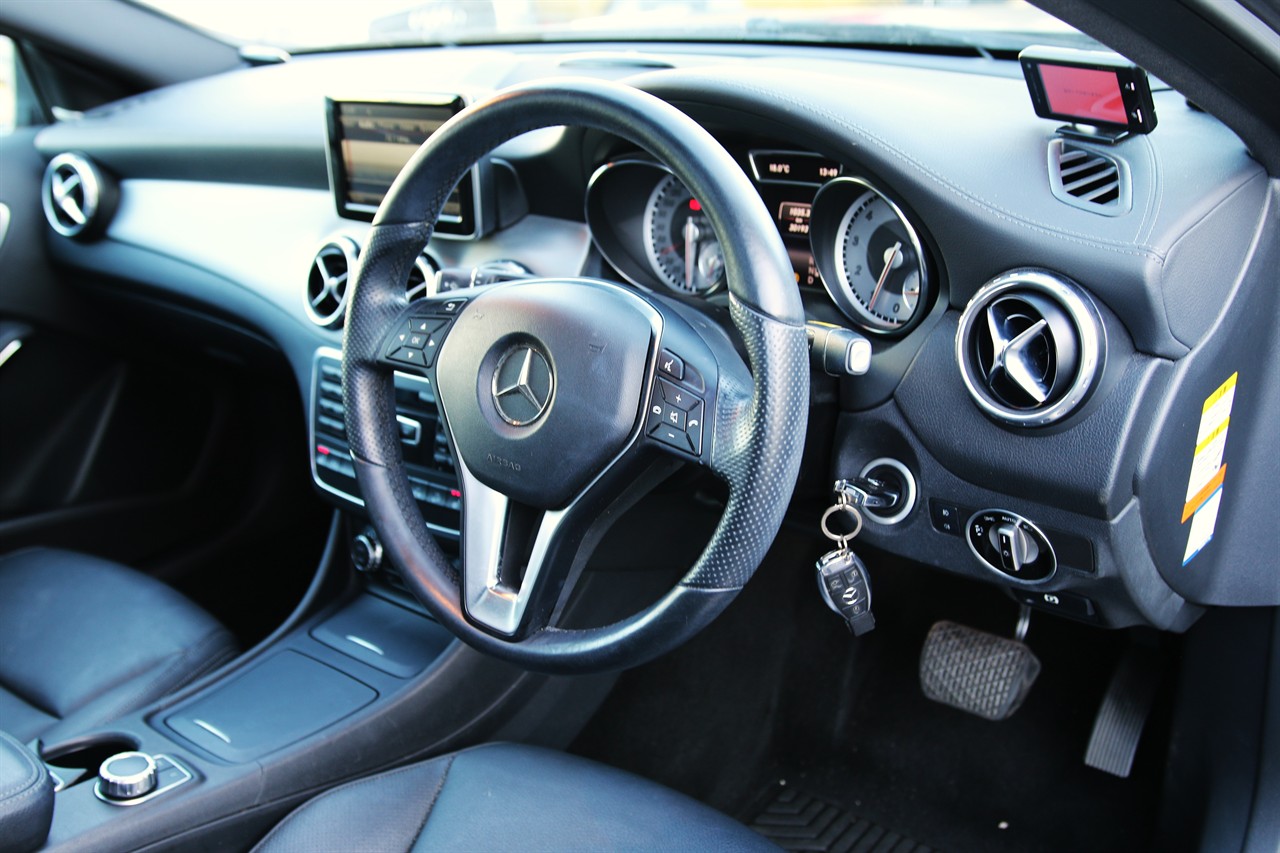 2015 Mercedes-Benz GLA250