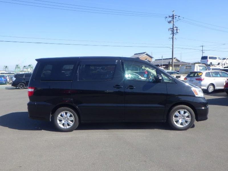 2004 Toyota Alphard
