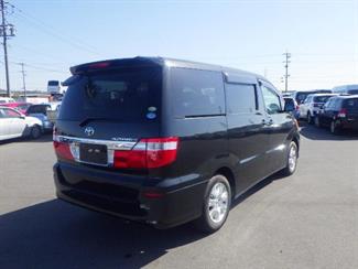 2004 Toyota Alphard - Thumbnail