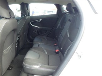 2015 Volvo V40 - Thumbnail