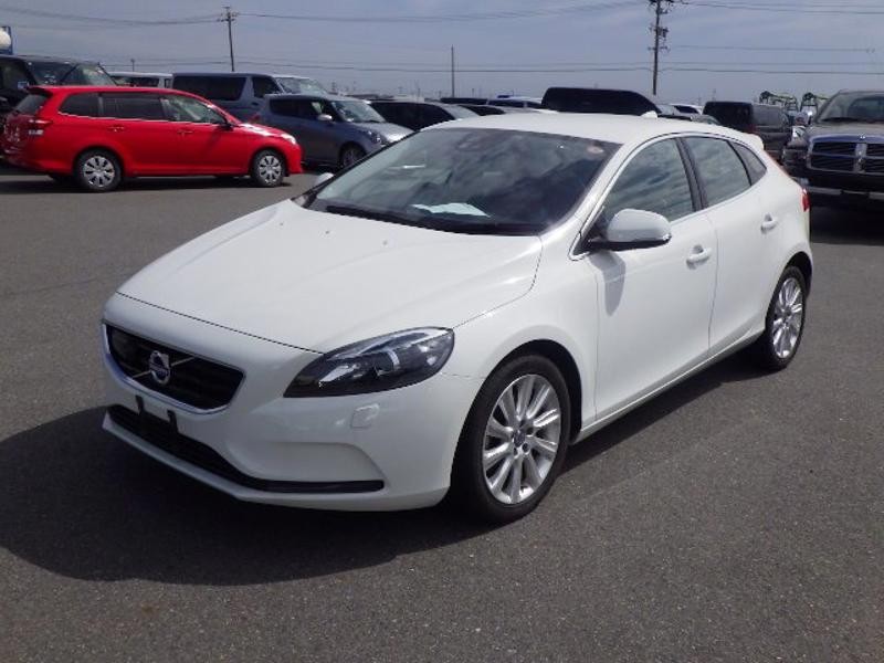 2015 Volvo V40