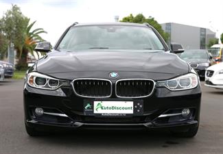 2013 BMW 320i - Thumbnail