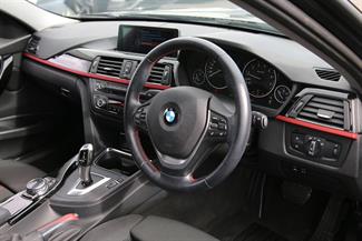 2013 BMW 320i - Thumbnail