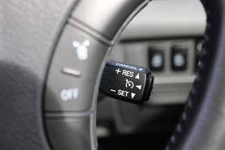 2005 Toyota Estima - Thumbnail