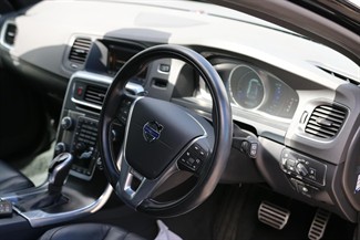 2014 Volvo V60 - Thumbnail