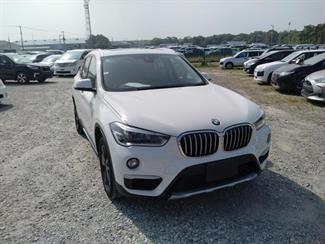 2015 BMW X1 - Thumbnail