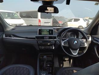 2015 BMW X1 - Thumbnail