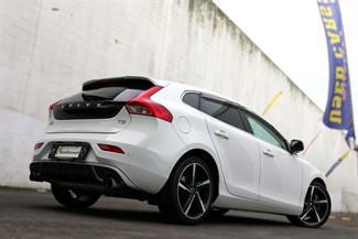 2013 Volvo V40 - Thumbnail