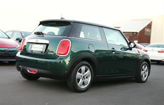 2015 Mini Cooper - Thumbnail