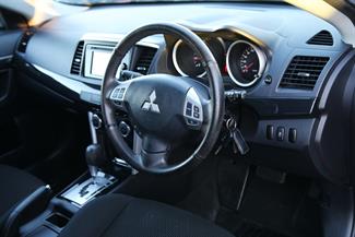 2017 Mitsubishi Lancer - Thumbnail