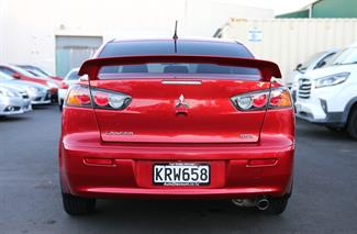 2017 Mitsubishi Lancer - Thumbnail