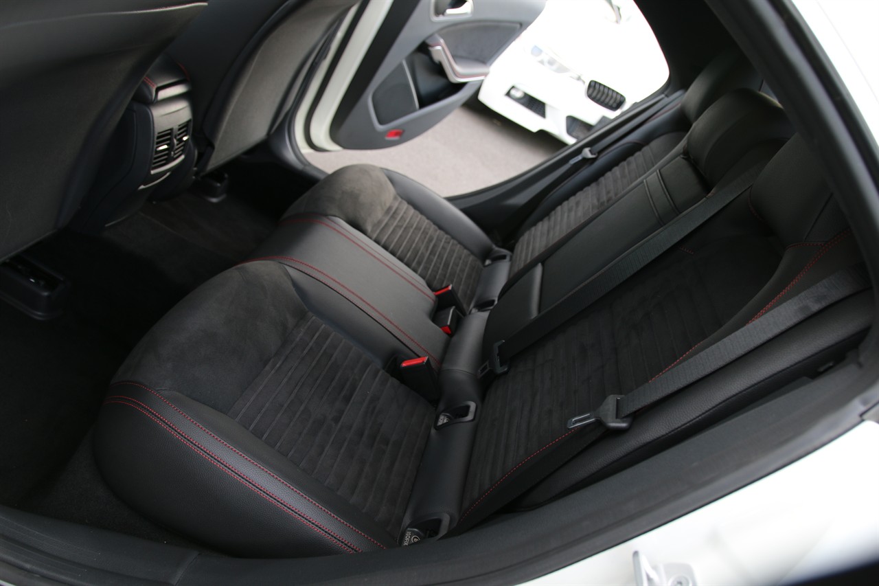 2016 Mercedes-Benz CLA250