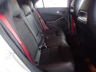 2013 Mercedes-Benz A250 - Thumbnail