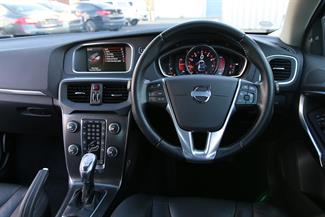 2013 Volvo V40 - Thumbnail