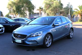 2013 Volvo V40 - Thumbnail