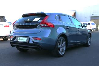 2013 Volvo V40 - Thumbnail