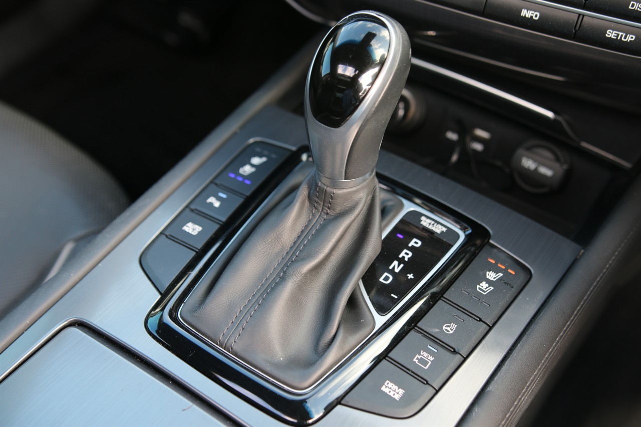 2014 Hyundai Genesis