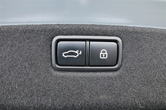 2014 Hyundai Genesis - Thumbnail