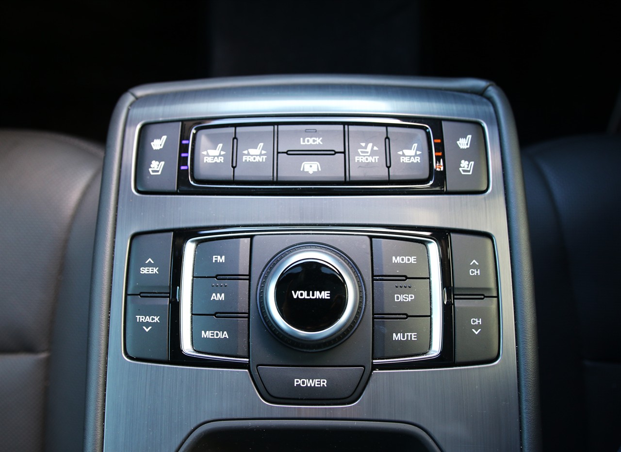 2014 Hyundai Genesis