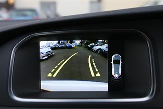 2015 Volvo V40 - Thumbnail