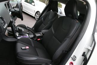 2015 Volvo V40 - Thumbnail