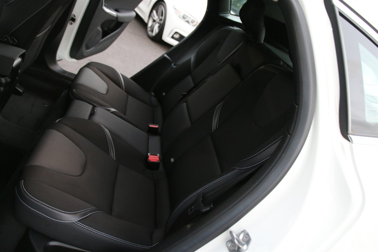 2015 Volvo V40