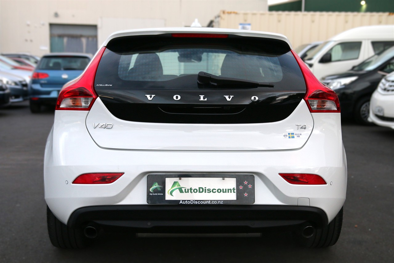 2015 Volvo V40