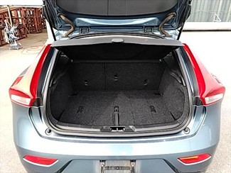 2013 Volvo V40 - Thumbnail