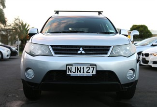2007 Mitsubishi Outlander - Thumbnail