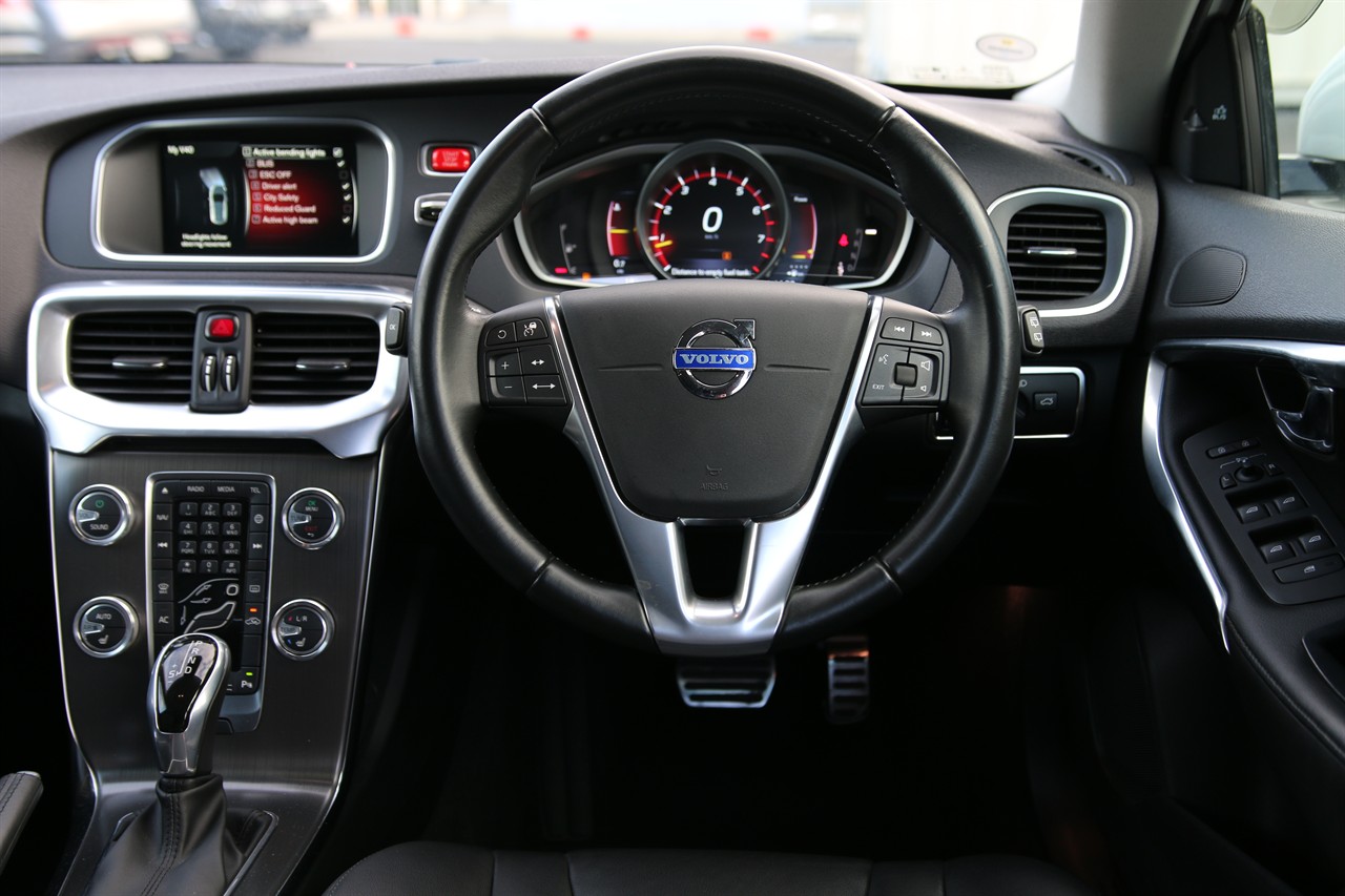 2014 Volvo V40