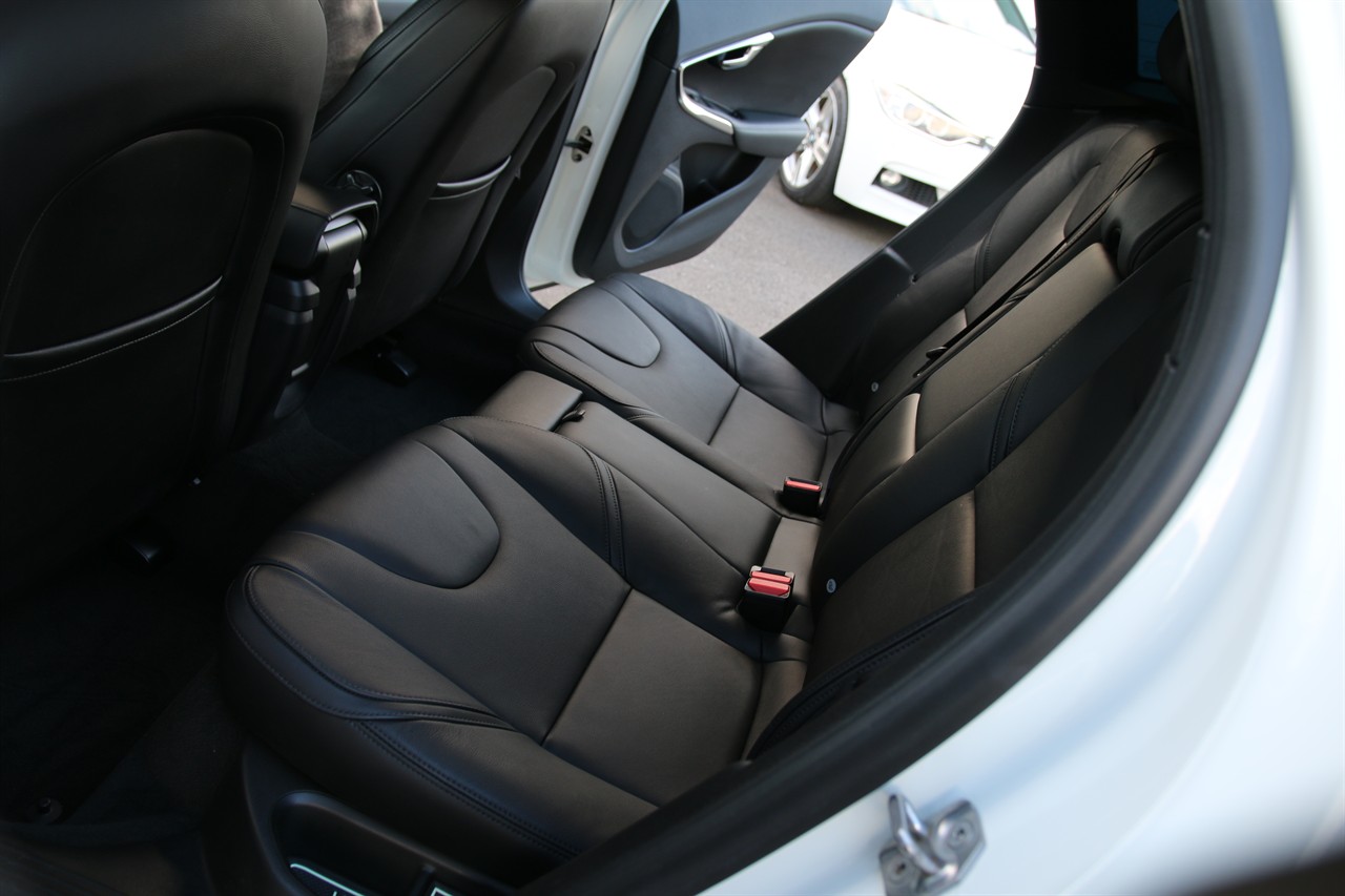 2014 Volvo V40