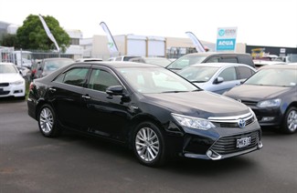 2015 Toyota Camry - Thumbnail