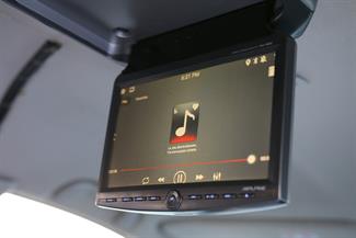 2005 Toyota Alphard - Thumbnail